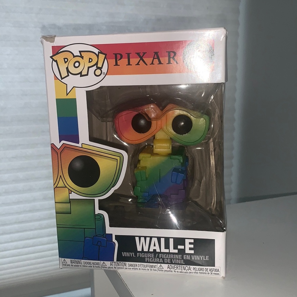 Funko Pop | Wall - E | Pride Collection